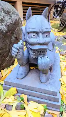 稲荷鬼王神社の像