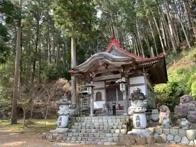 華厳寺の本殿・本堂