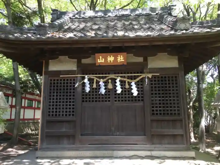市原稲荷神社の末社・摂社