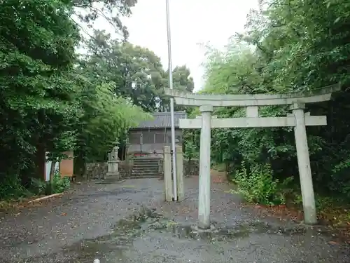 八幡神社の鳥居