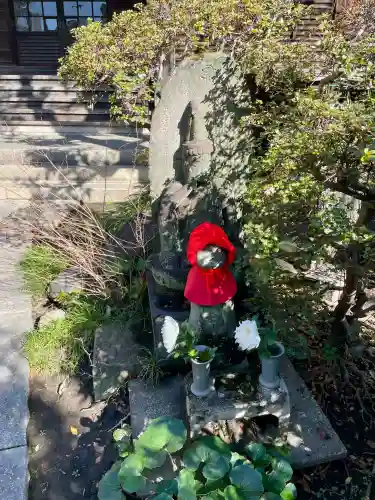 浄正寺の{uncategorized: "未分類", other: "その他", undefined: "問題あり", building: "その他建物", grave: "お墓", sacred_gate: "鳥居", guardian: "狛犬", statue: "像", buddha: "仏像", history: "歴史", nature: "自然", garden: "庭園", animal: "動物", pagoda: "塔", temizu: "手水舎", mountain_gate: "山門・神門", sanctuary: "本殿・本堂", subordinate: "末社・摂社", art: "芸術", scenery: "景色", jizo: "地蔵", ema: "絵馬", goshuin: "御朱印", omikuji: "おみくじ", items: "授与品その他", amulet: "お守り", goshuincho: "御朱印帳", eats: "食事", festival: "お祭り", votive_dance: "神楽", shichigosan: "七五三参", wedding: "結婚式", experience: "体験その他", initially: "初詣", around: "周辺", anti_infection: "感染症対策"}