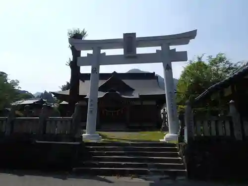 白人神社の鳥居