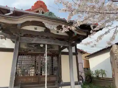 茶屋薬師堂の本殿・本堂