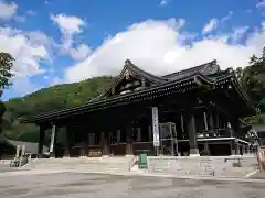 久遠寺の本殿