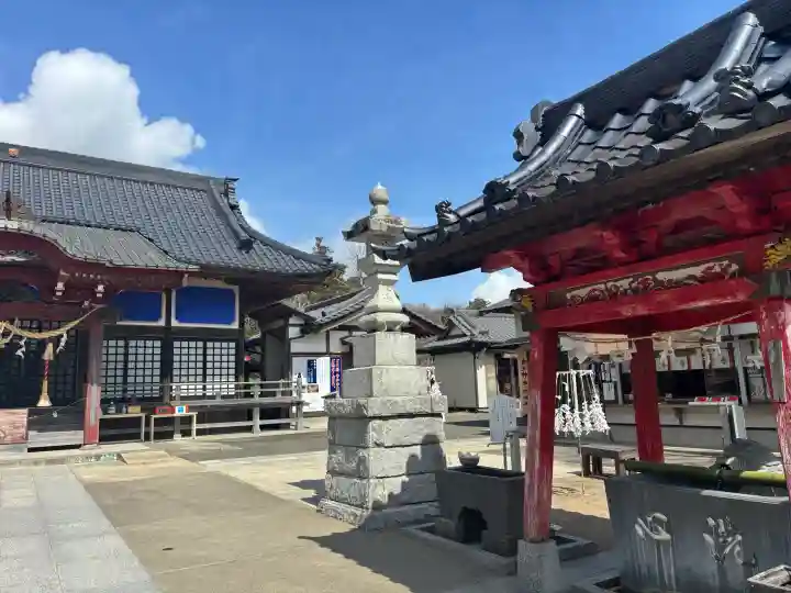 白子神社の{uncategorized: "未分類", other: "その他", undefined: "問題あり", building: "その他建物", grave: "お墓", sacred_gate: "鳥居", guardian: "狛犬", statue: "像", buddha: "仏像", history: "歴史", nature: "自然", garden: "庭園", animal: "動物", pagoda: "塔", temizu: "手水舎", mountain_gate: "山門・神門", sanctuary: "本殿・本堂", subordinate: "末社・摂社", art: "芸術", scenery: "景色", jizo: "地蔵", ema: "絵馬", goshuin: "御朱印", omikuji: "おみくじ", items: "授与品その他", amulet: "お守り", goshuincho: "御朱印帳", eats: "食事", festival: "お祭り", votive_dance: "神楽", shichigosan: "七五三参", wedding: "結婚式", experience: "体験その他", initially: "初詣", around: "周辺", anti_infection: "感染症対策"}