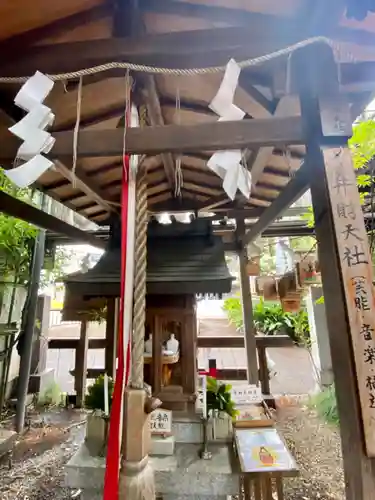 若一神社の末社・摂社