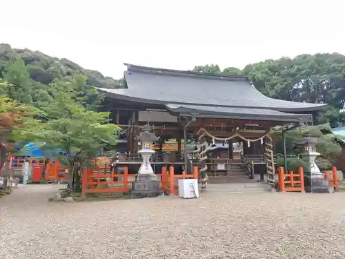 龍田大社の本殿