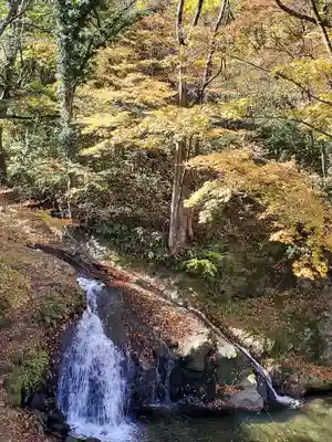 大峯不動尊の周辺