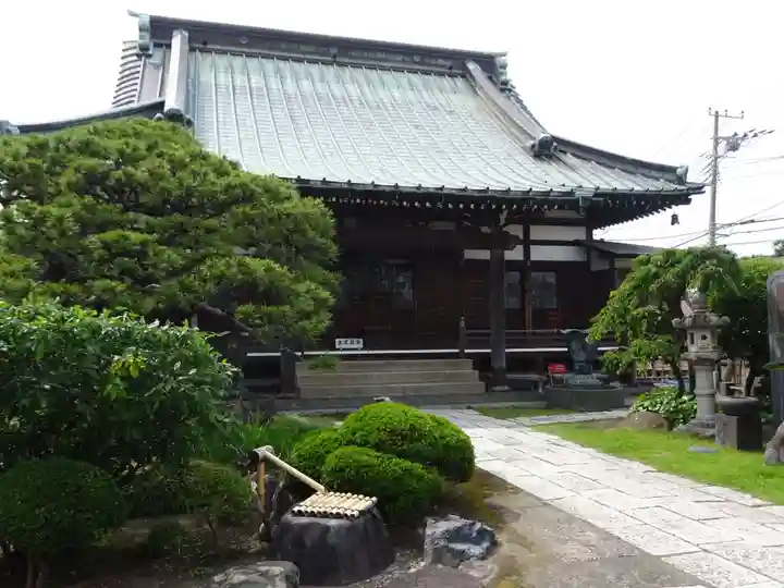 九品寺の本殿・本堂