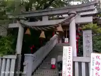 十番稲荷神社の{uncategorized: "未分類", other: "その他", undefined: "問題あり", building: "その他建物", grave: "お墓", sacred_gate: "鳥居", guardian: "狛犬", statue: "像", buddha: "仏像", history: "歴史", nature: "自然", garden: "庭園", animal: "動物", pagoda: "塔", temizu: "手水舎", mountain_gate: "山門・神門", sanctuary: "本殿・本堂", subordinate: "末社・摂社", art: "芸術", scenery: "景色", jizo: "地蔵", ema: "絵馬", goshuin: "御朱印", omikuji: "おみくじ", items: "授与品その他", amulet: "お守り", goshuincho: "御朱印帳", eats: "食事", festival: "お祭り", votive_dance: "神楽", shichigosan: "七五三参", wedding: "結婚式", experience: "体験その他", initially: "初詣", around: "周辺", anti_infection: "感染症対策"}