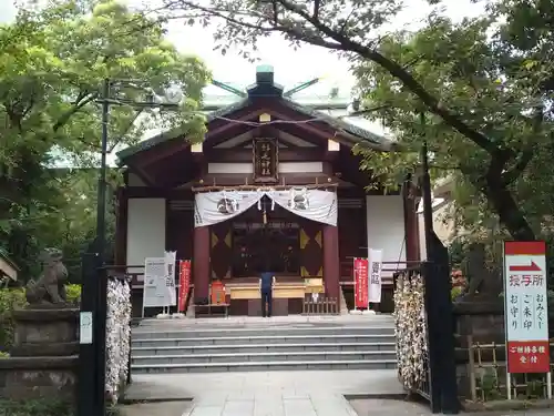 稲毛神社の本殿・本堂