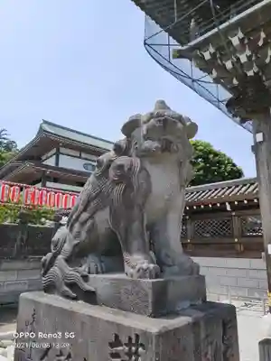 成田山新勝寺の狛犬