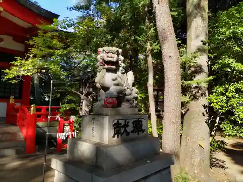 赤堤六所神社の狛犬