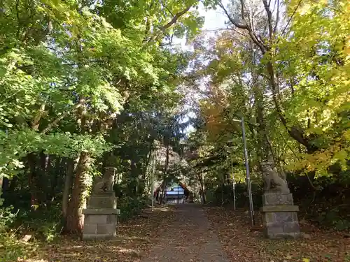 定山渓神社の庭園