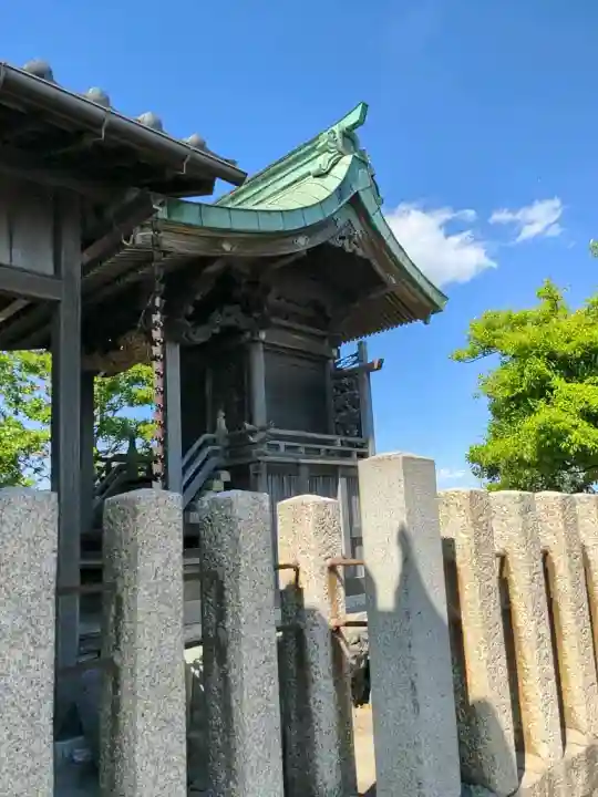 八幡社(堀之内)の{uncategorized: "未分類", other: "その他", undefined: "問題あり", building: "その他建物", grave: "お墓", sacred_gate: "鳥居", guardian: "狛犬", statue: "像", buddha: "仏像", history: "歴史", nature: "自然", garden: "庭園", animal: "動物", pagoda: "塔", temizu: "手水舎", mountain_gate: "山門・神門", sanctuary: "本殿・本堂", subordinate: "末社・摂社", art: "芸術", scenery: "景色", jizo: "地蔵", ema: "絵馬", goshuin: "御朱印", omikuji: "おみくじ", items: "授与品その他", amulet: "お守り", goshuincho: "御朱印帳", eats: "食事", festival: "お祭り", votive_dance: "神楽", shichigosan: "七五三参", wedding: "結婚式", experience: "体験その他", initially: "初詣", around: "周辺", anti_infection: "感染症対策"}