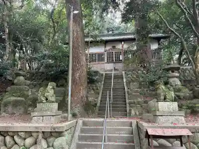 平群神社の{uncategorized: "未分類", other: "その他", undefined: "問題あり", building: "その他建物", grave: "お墓", sacred_gate: "鳥居", guardian: "狛犬", statue: "像", buddha: "仏像", history: "歴史", nature: "自然", garden: "庭園", animal: "動物", pagoda: "塔", temizu: "手水舎", mountain_gate: "山門・神門", sanctuary: "本殿・本堂", subordinate: "末社・摂社", art: "芸術", scenery: "景色", jizo: "地蔵", ema: "絵馬", goshuin: "御朱印", omikuji: "おみくじ", items: "授与品その他", amulet: "お守り", goshuincho: "御朱印帳", eats: "食事", festival: "お祭り", votive_dance: "神楽", shichigosan: "七五三参", wedding: "結婚式", experience: "体験その他", initially: "初詣", around: "周辺", anti_infection: "感染症対策"}