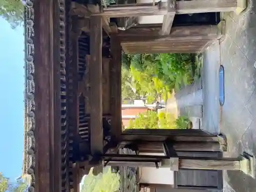 妙照寺の山門・神門