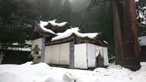 岡太神社・大瀧神社の本殿