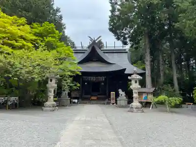 冨士御室浅間神社の本殿・本堂