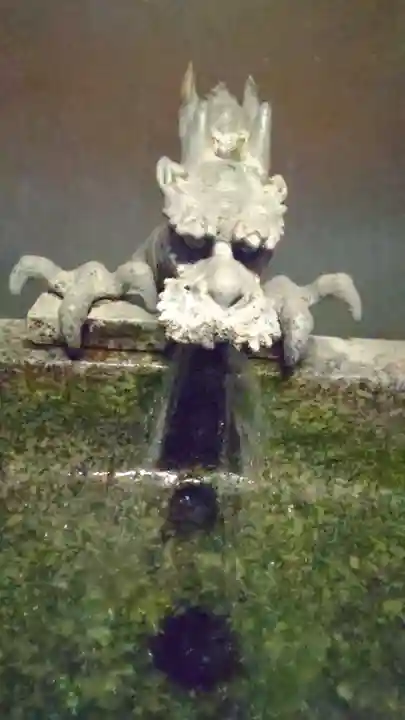 髙牟神社の手水舎