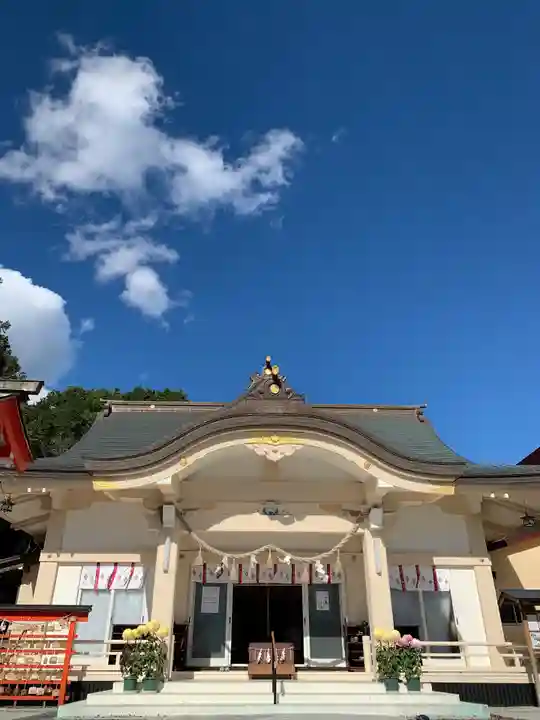 二川伏見稲荷の本殿・本堂