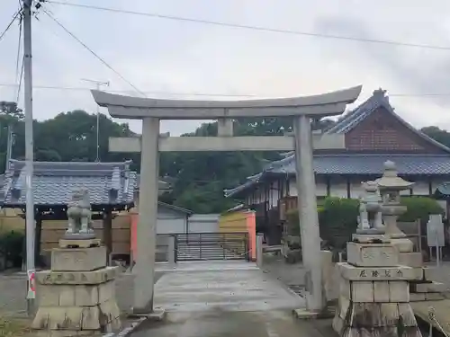 大宝神社の鳥居