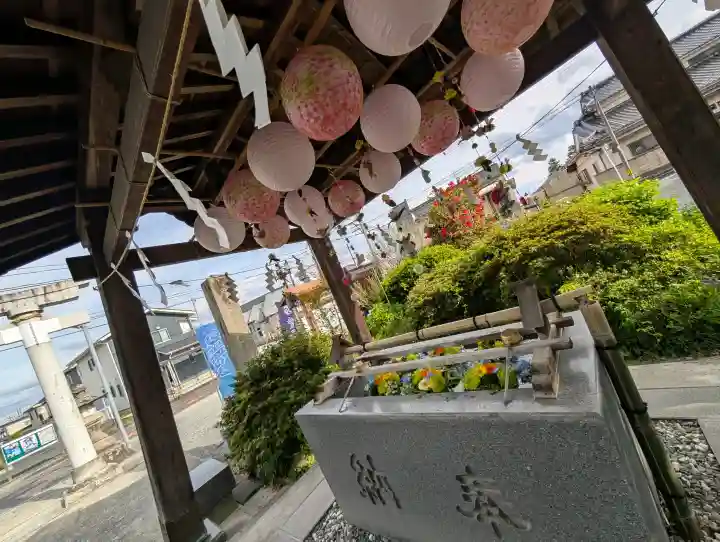 豊景神社の{uncategorized: "未分類", other: "その他", undefined: "問題あり", building: "その他建物", grave: "お墓", sacred_gate: "鳥居", guardian: "狛犬", statue: "像", buddha: "仏像", history: "歴史", nature: "自然", garden: "庭園", animal: "動物", pagoda: "塔", temizu: "手水舎", mountain_gate: "山門・神門", sanctuary: "本殿・本堂", subordinate: "末社・摂社", art: "芸術", scenery: "景色", jizo: "地蔵", ema: "絵馬", goshuin: "御朱印", omikuji: "おみくじ", items: "授与品その他", amulet: "お守り", goshuincho: "御朱印帳", eats: "食事", festival: "お祭り", votive_dance: "神楽", shichigosan: "七五三参", wedding: "結婚式", experience: "体験その他", initially: "初詣", around: "周辺", anti_infection: "感染症対策"}