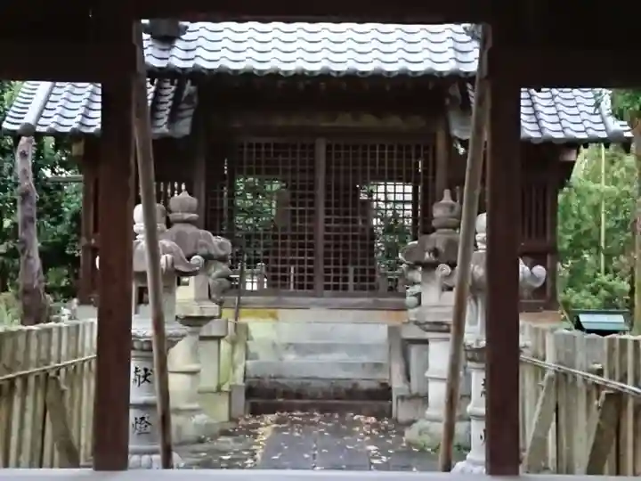 県明神社のその他建物