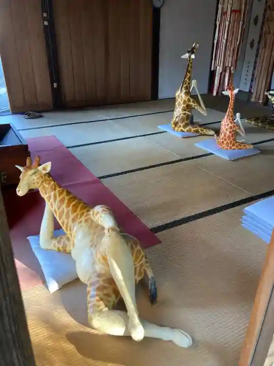 弥蘇場地藏堂の{uncategorized: "未分類", other: "その他", undefined: "問題あり", building: "その他建物", grave: "お墓", sacred_gate: "鳥居", guardian: "狛犬", statue: "像", buddha: "仏像", history: "歴史", nature: "自然", garden: "庭園", animal: "動物", pagoda: "塔", temizu: "手水舎", mountain_gate: "山門・神門", sanctuary: "本殿・本堂", subordinate: "末社・摂社", art: "芸術", scenery: "景色", jizo: "地蔵", ema: "絵馬", goshuin: "御朱印", omikuji: "おみくじ", items: "授与品その他", amulet: "お守り", goshuincho: "御朱印帳", eats: "食事", festival: "お祭り", votive_dance: "神楽", shichigosan: "七五三参", wedding: "結婚式", experience: "体験その他", initially: "初詣", around: "周辺", anti_infection: "感染症対策"}