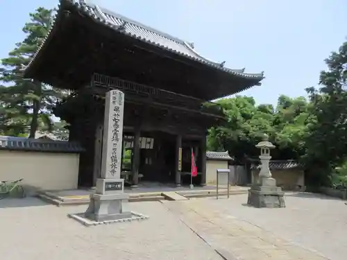 鶴林寺の山門・神門