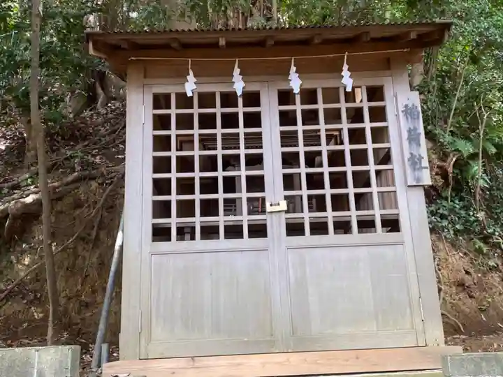 熊野神社(杉田・中原)の末社・摂社
