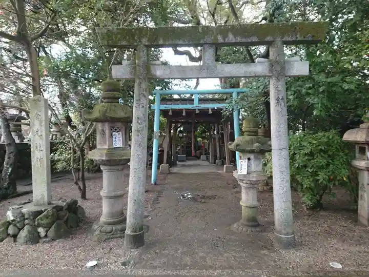八幡神社の鳥居
