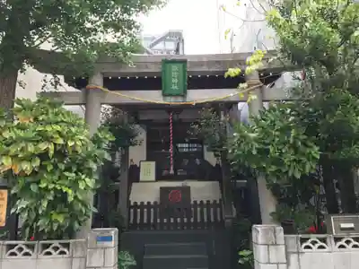 諏訪神社の鳥居