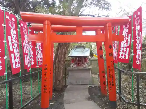 鵠沼伏見稲荷神社の末社・摂社