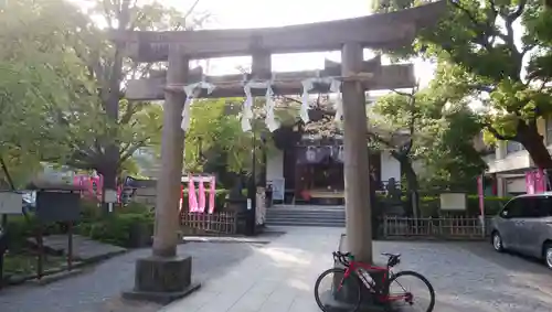 稲毛神社の鳥居