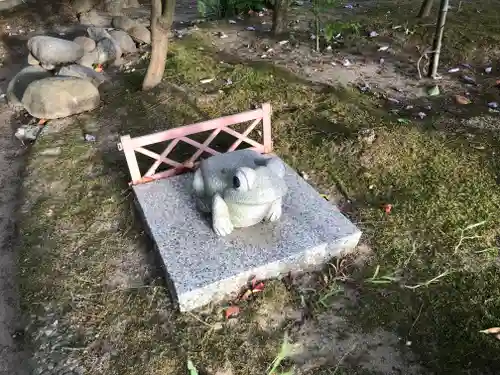 三社神社の狛犬