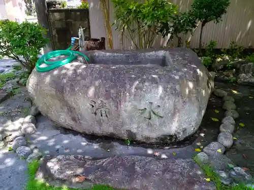 寳田社の手水舎