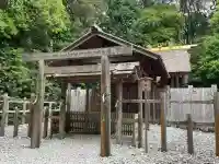 伊雜宮(皇大神宮別宮)の{uncategorized: "未分類", other: "その他", undefined: "問題あり", building: "その他建物", grave: "お墓", sacred_gate: "鳥居", guardian: "狛犬", statue: "像", buddha: "仏像", history: "歴史", nature: "自然", garden: "庭園", animal: "動物", pagoda: "塔", temizu: "手水舎", mountain_gate: "山門・神門", sanctuary: "本殿・本堂", subordinate: "末社・摂社", art: "芸術", scenery: "景色", jizo: "地蔵", ema: "絵馬", goshuin: "御朱印", omikuji: "おみくじ", items: "授与品その他", amulet: "お守り", goshuincho: "御朱印帳", eats: "食事", festival: "お祭り", votive_dance: "神楽", shichigosan: "七五三参", wedding: "結婚式", experience: "体験その他", initially: "初詣", around: "周辺", anti_infection: "感染症対策"}