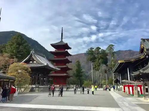 久遠寺の建物その他