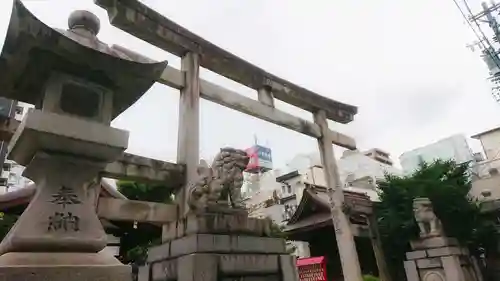 三輪神社の鳥居