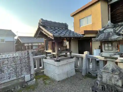 大神宮の{uncategorized: "未分類", other: "その他", undefined: "問題あり", building: "その他建物", grave: "お墓", sacred_gate: "鳥居", guardian: "狛犬", statue: "像", buddha: "仏像", history: "歴史", nature: "自然", garden: "庭園", animal: "動物", pagoda: "塔", temizu: "手水舎", mountain_gate: "山門・神門", sanctuary: "本殿・本堂", subordinate: "末社・摂社", art: "芸術", scenery: "景色", jizo: "地蔵", ema: "絵馬", goshuin: "御朱印", omikuji: "おみくじ", items: "授与品その他", amulet: "お守り", goshuincho: "御朱印帳", eats: "食事", festival: "お祭り", votive_dance: "神楽", shichigosan: "七五三参", wedding: "結婚式", experience: "体験その他", initially: "初詣", around: "周辺", anti_infection: "感染症対策"}