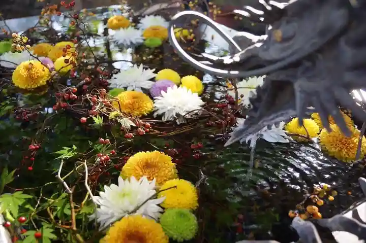 東海市熊野神社の手水舎