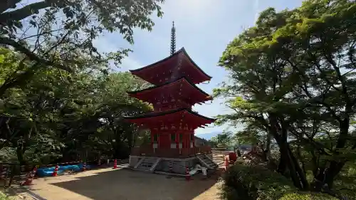 岡寺（龍蓋寺）の{uncategorized: "未分類", other: "その他", undefined: "問題あり", building: "その他建物", grave: "お墓", sacred_gate: "鳥居", guardian: "狛犬", statue: "像", buddha: "仏像", history: "歴史", nature: "自然", garden: "庭園", animal: "動物", pagoda: "塔", temizu: "手水舎", mountain_gate: "山門・神門", sanctuary: "本殿・本堂", subordinate: "末社・摂社", art: "芸術", scenery: "景色", jizo: "地蔵", ema: "絵馬", goshuin: "御朱印", omikuji: "おみくじ", items: "授与品その他", amulet: "お守り", goshuincho: "御朱印帳", eats: "食事", festival: "お祭り", votive_dance: "神楽", shichigosan: "七五三参", wedding: "結婚式", experience: "体験その他", initially: "初詣", around: "周辺", anti_infection: "感染症対策"}