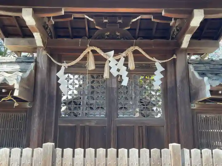 八幡神社の{uncategorized: "未分類", other: "その他", undefined: "問題あり", building: "その他建物", grave: "お墓", sacred_gate: "鳥居", guardian: "狛犬", statue: "像", buddha: "仏像", history: "歴史", nature: "自然", garden: "庭園", animal: "動物", pagoda: "塔", temizu: "手水舎", mountain_gate: "山門・神門", sanctuary: "本殿・本堂", subordinate: "末社・摂社", art: "芸術", scenery: "景色", jizo: "地蔵", ema: "絵馬", goshuin: "御朱印", omikuji: "おみくじ", items: "授与品その他", amulet: "お守り", goshuincho: "御朱印帳", eats: "食事", festival: "お祭り", votive_dance: "神楽", shichigosan: "七五三参", wedding: "結婚式", experience: "体験その他", initially: "初詣", around: "周辺", anti_infection: "感染症対策"}