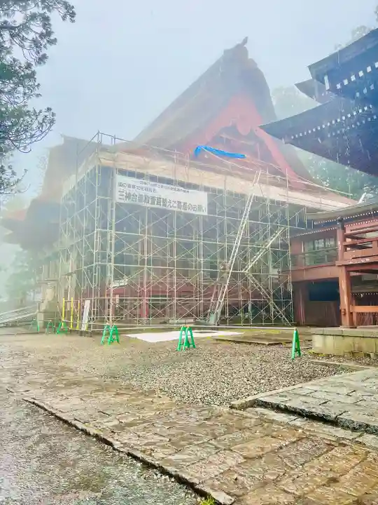 出羽神社(出羽三山神社)~三神合祭殿~(山形県)