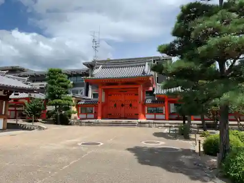 蓮華王院（三十三間堂）の山門・神門