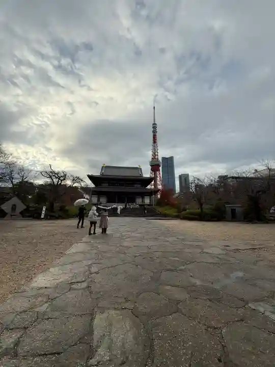 増上寺の{uncategorized: "未分類", other: "その他", undefined: "問題あり", building: "その他建物", grave: "お墓", sacred_gate: "鳥居", guardian: "狛犬", statue: "像", buddha: "仏像", history: "歴史", nature: "自然", garden: "庭園", animal: "動物", pagoda: "塔", temizu: "手水舎", mountain_gate: "山門・神門", sanctuary: "本殿・本堂", subordinate: "末社・摂社", art: "芸術", scenery: "景色", jizo: "地蔵", ema: "絵馬", goshuin: "御朱印", omikuji: "おみくじ", items: "授与品その他", amulet: "お守り", goshuincho: "御朱印帳", eats: "食事", festival: "お祭り", votive_dance: "神楽", shichigosan: "七五三参", wedding: "結婚式", experience: "体験その他", initially: "初詣", around: "周辺", anti_infection: "感染症対策"}