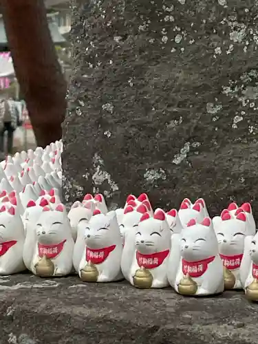 竹駒神社の{uncategorized: "未分類", other: "その他", undefined: "問題あり", building: "その他建物", grave: "お墓", sacred_gate: "鳥居", guardian: "狛犬", statue: "像", buddha: "仏像", history: "歴史", nature: "自然", garden: "庭園", animal: "動物", pagoda: "塔", temizu: "手水舎", mountain_gate: "山門・神門", sanctuary: "本殿・本堂", subordinate: "末社・摂社", art: "芸術", scenery: "景色", jizo: "地蔵", ema: "絵馬", goshuin: "御朱印", omikuji: "おみくじ", items: "授与品その他", amulet: "お守り", goshuincho: "御朱印帳", eats: "食事", festival: "お祭り", votive_dance: "神楽", shichigosan: "七五三参", wedding: "結婚式", experience: "体験その他", initially: "初詣", around: "周辺", anti_infection: "感染症対策"}