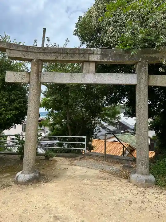 五香宮の{uncategorized: "未分類", other: "その他", undefined: "問題あり", building: "その他建物", grave: "お墓", sacred_gate: "鳥居", guardian: "狛犬", statue: "像", buddha: "仏像", history: "歴史", nature: "自然", garden: "庭園", animal: "動物", pagoda: "塔", temizu: "手水舎", mountain_gate: "山門・神門", sanctuary: "本殿・本堂", subordinate: "末社・摂社", art: "芸術", scenery: "景色", jizo: "地蔵", ema: "絵馬", goshuin: "御朱印", omikuji: "おみくじ", items: "授与品その他", amulet: "お守り", goshuincho: "御朱印帳", eats: "食事", festival: "お祭り", votive_dance: "神楽", shichigosan: "七五三参", wedding: "結婚式", experience: "体験その他", initially: "初詣", around: "周辺", anti_infection: "感染症対策"}