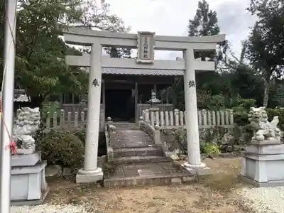 二村神社の鳥居